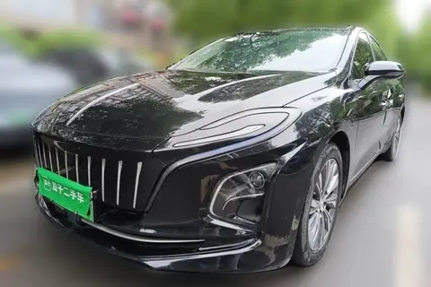 Hongqi E-QM5 2023