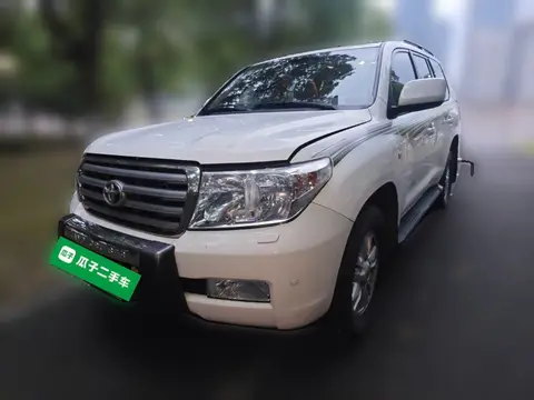 Toyota Land Cruiser 2011