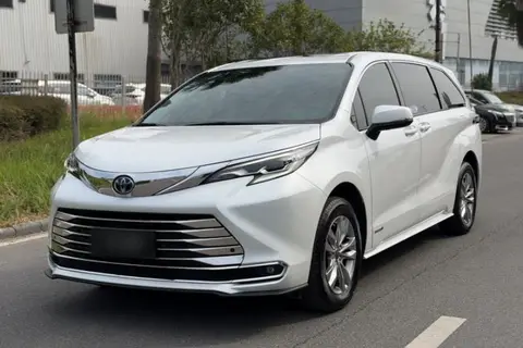 Toyota SIENNA 2023