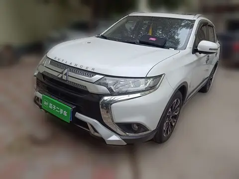 Mitsubishi Outlander 2020