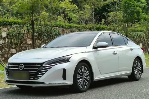 Nissan Teana 2023
