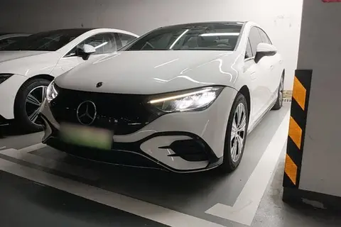 Mercedes-Benz EQE 2023