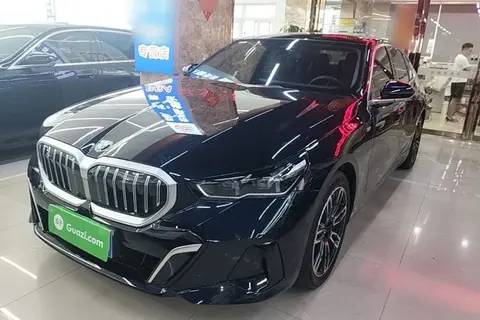 BMW 5 Series 2024
