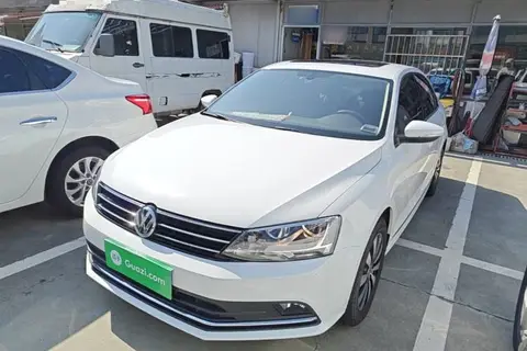 Volkswagen Sagitar 2018