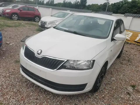 Skoda Rapid Spaceback 2014