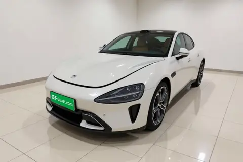 Xiaomi SU7 2024