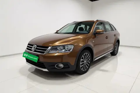 Volkswagen Cross Lavida 2013