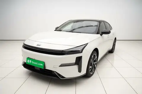 Geely L6 2024