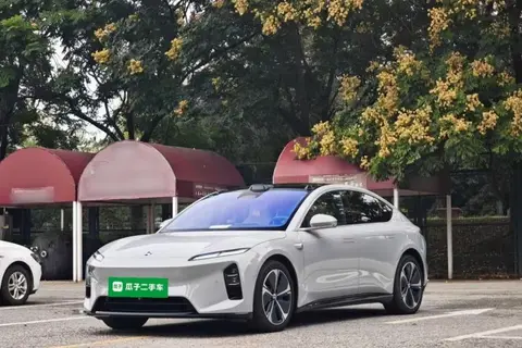 NIO ET5 2025