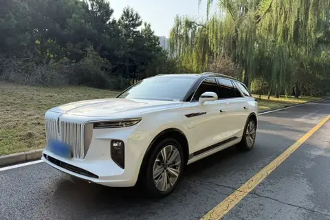 Hongqi E-HS9 2023