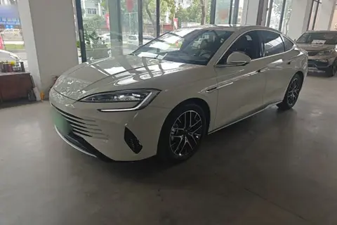 BYD Seal 07 2024