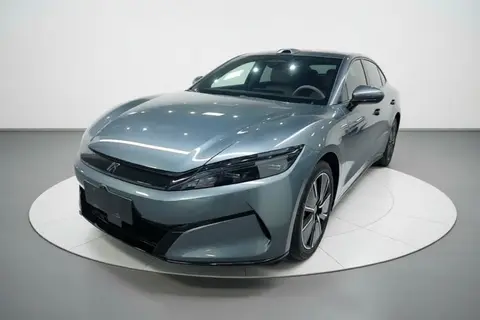 BYD Han L 2025