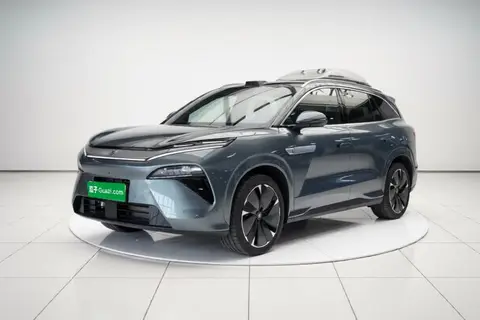 BYD Tang L 2025