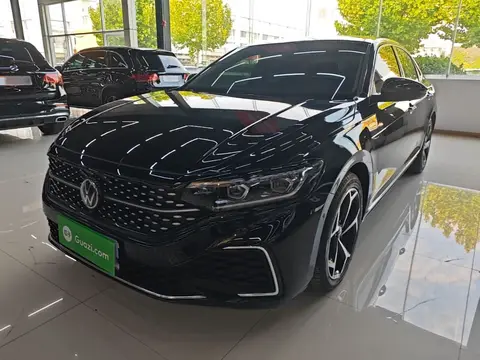 Volkswagen Passat 2024