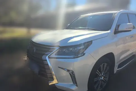 Lexus LX 2017