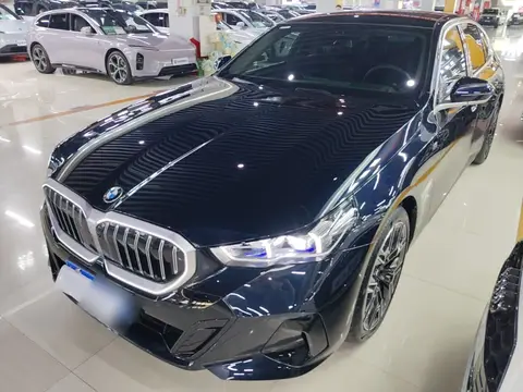 BMW 5 Series 2025