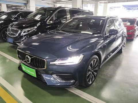 Volvo V60 2023