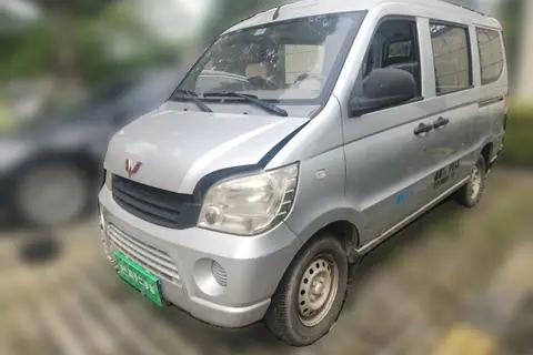 Wuling Zhiguang 2012