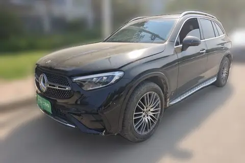 Mercedes-Benz GLC 2025