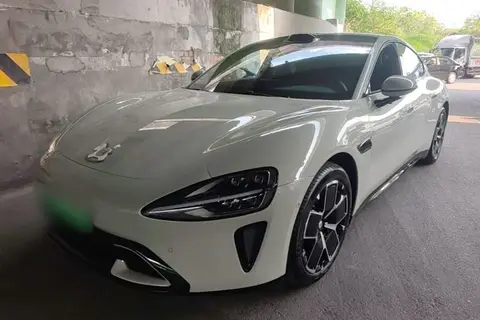 Xiaomi SU7 2025