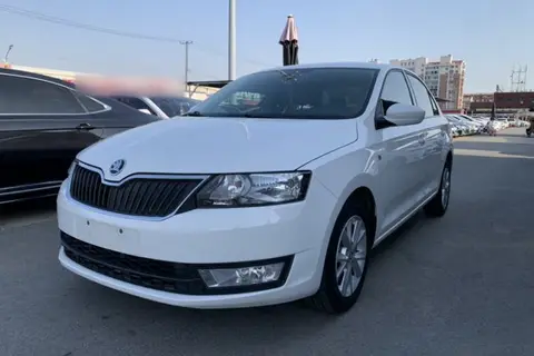 Skoda Rapid 2015