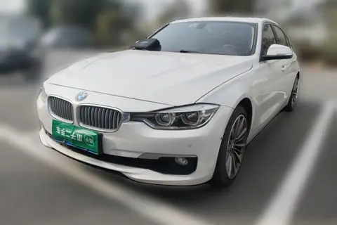 BMW 3 Series 2019 — фото 1