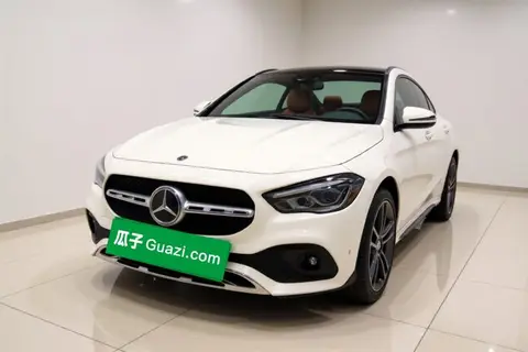 Mercedes-Benz GLA 2021