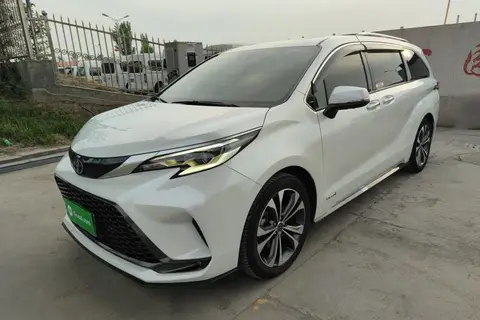 Toyota Granvia 2023