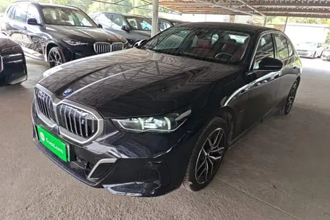 BMW i5 2025