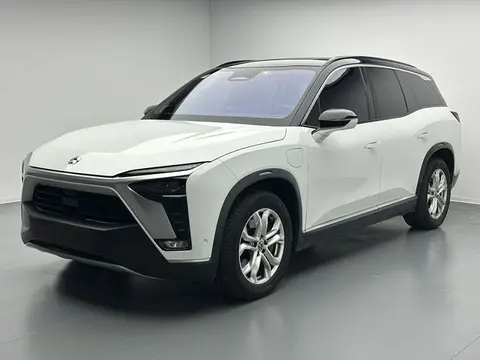 NIO ES8 2022