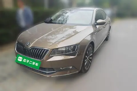 Skoda Superb 2016