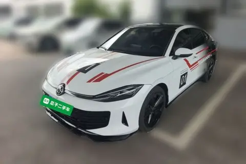 Volkswagen Lamando 2025