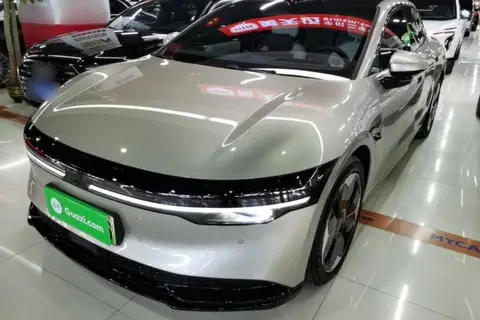 ZEEKR 007 2025