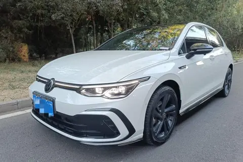Volkswagen Golf 2024