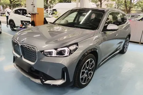 BMW iX1 2023