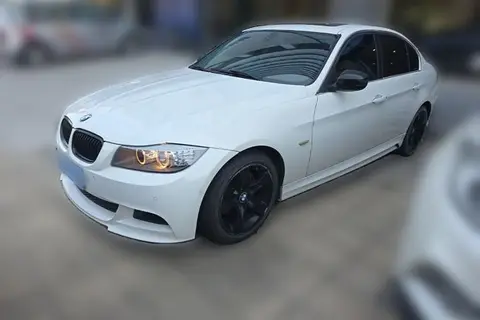 BMW 3 Series 2011