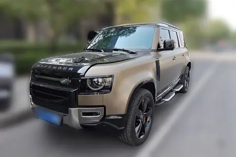 Land Rover Defender 2022