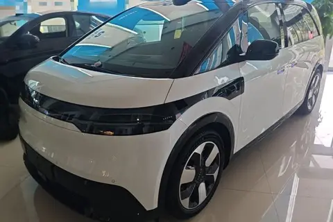 ZEEKR MIX 2024
