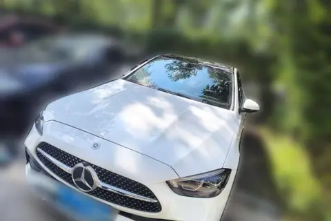 Mercedes-Benz C-Class 2025