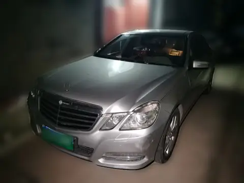 Mercedes-Benz E-Class 2011