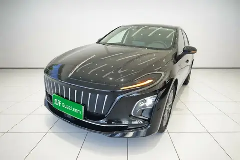Hongqi E-QM5 2023