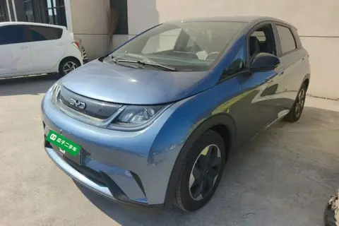 BYD Dolphin 2025