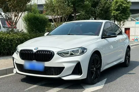 BMW 1 Series 2022