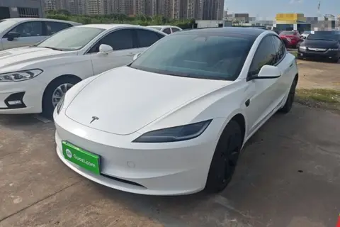 Tesla Model 3 2026
