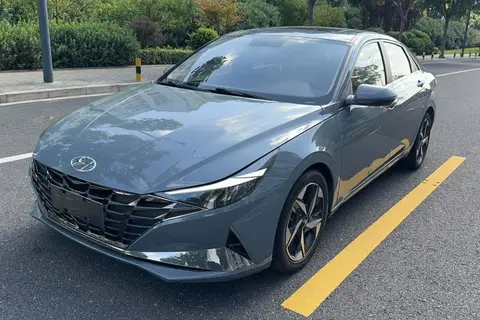 Hyundai Elantra 2023
