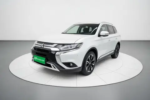Mitsubishi Outlander 2020