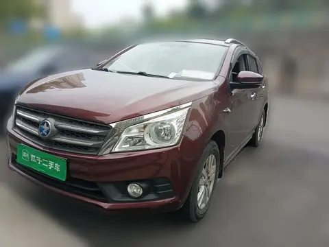 Venucia T70 2015