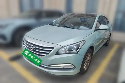 Hyundai Mistra 2014