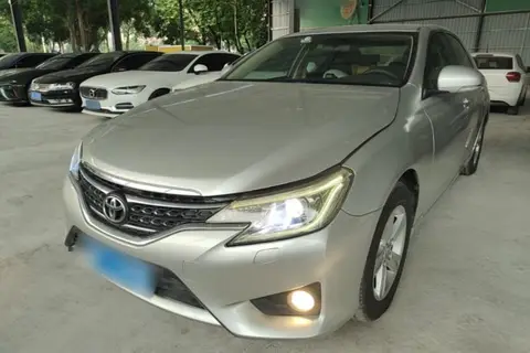 Toyota Reiz 2015
