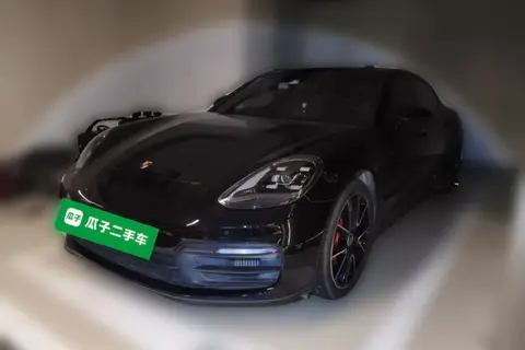 Porsche Panamera 2022